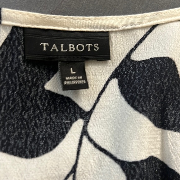 Talbots abstract leaves print wrap
sash blouse Size L - Picture 10 of 11